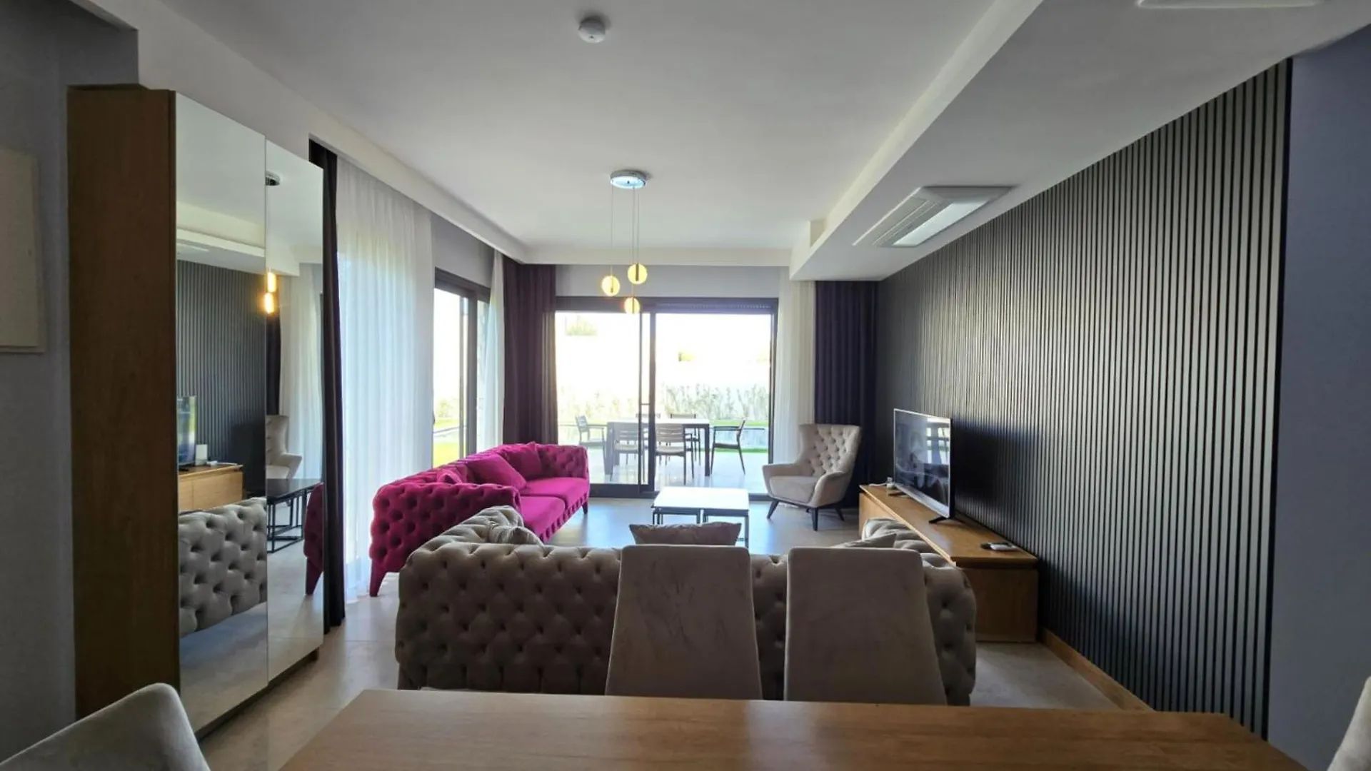 Ayayorgi Sueper Havuzlu Yeni Villa Çeşme